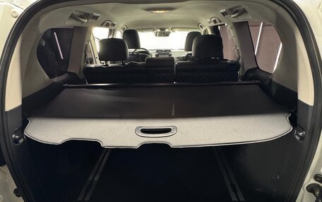 Toyota Land Cruiser Prado 150 рестайлинг 2, 2017 год, 4 300 000 рублей, 15 фотография