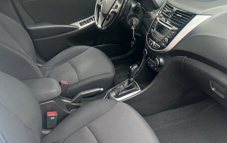 Hyundai Solaris II рестайлинг, 2014 год, 955 000 рублей, 5 фотография