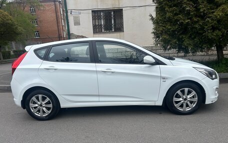 Hyundai Solaris II рестайлинг, 2014 год, 955 000 рублей, 3 фотография