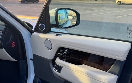 Land Rover Range Rover IV рестайлинг, 2018 год, 5 500 000 рублей, 14 фотография