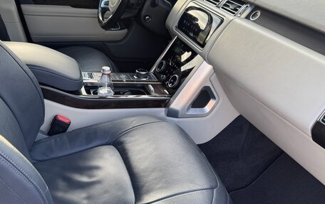 Land Rover Range Rover IV рестайлинг, 2018 год, 5 500 000 рублей, 15 фотография