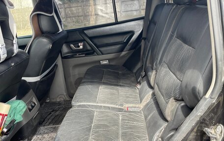 Mitsubishi Pajero III рестайлинг, 2003 год, 900 000 рублей, 10 фотография