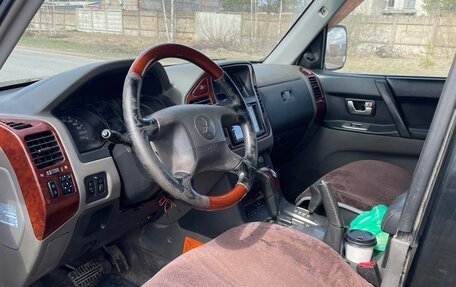 Mitsubishi Pajero III рестайлинг, 2003 год, 900 000 рублей, 9 фотография