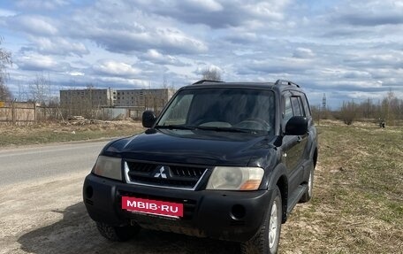 Mitsubishi Pajero III рестайлинг, 2003 год, 900 000 рублей, 16 фотография