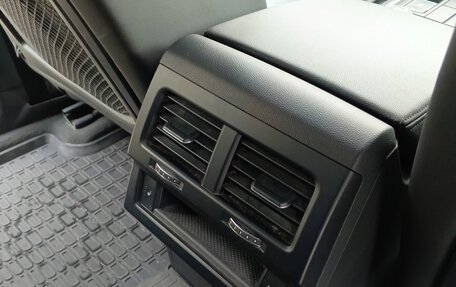 Volkswagen Touareg III, 2021 год, 8 100 000 рублей, 16 фотография