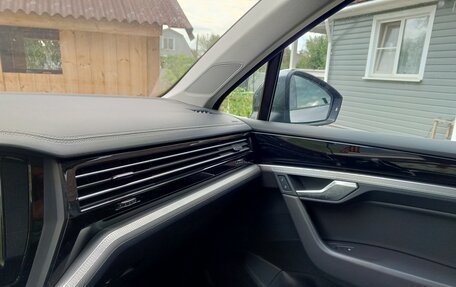 Volkswagen Touareg III, 2021 год, 8 100 000 рублей, 11 фотография