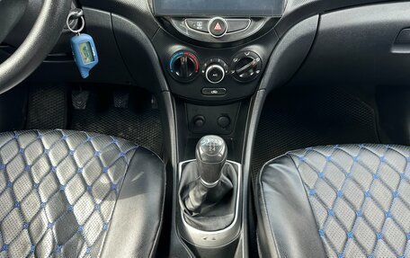 Hyundai Solaris II рестайлинг, 2012 год, 660 000 рублей, 11 фотография