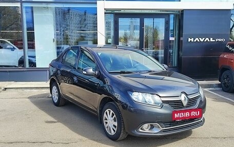 Renault Logan II, 2017 год, 745 000 рублей, 3 фотография