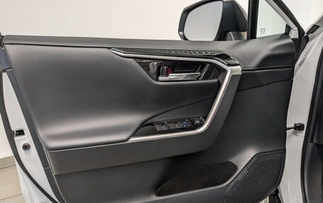 Toyota RAV4, 2024 год, 4 155 000 рублей, 19 фотография