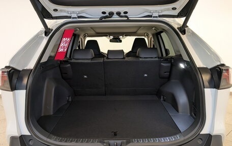 Toyota RAV4, 2024 год, 4 155 000 рублей, 10 фотография