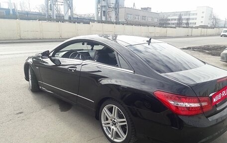 Mercedes-Benz E-Класс, 2013 год, 1 450 000 рублей, 5 фотография