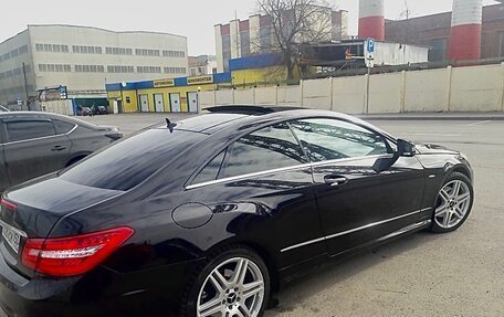 Mercedes-Benz E-Класс, 2013 год, 1 450 000 рублей, 11 фотография