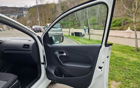 Volkswagen Polo VI (EU Market), 2015 год, 650 000 рублей, 23 фотография