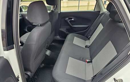 Volkswagen Polo VI (EU Market), 2015 год, 650 000 рублей, 28 фотография