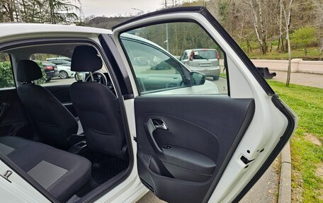 Volkswagen Polo VI (EU Market), 2015 год, 650 000 рублей, 25 фотография
