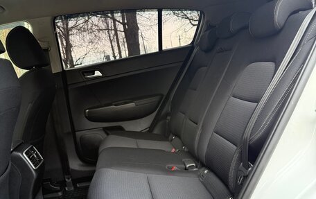 KIA Sportage IV рестайлинг, 2020 год, 2 200 000 рублей, 14 фотография