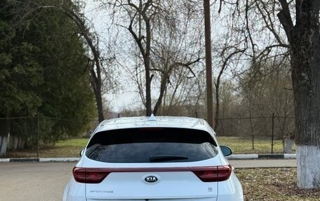 KIA Sportage IV рестайлинг, 2020 год, 2 200 000 рублей, 6 фотография
