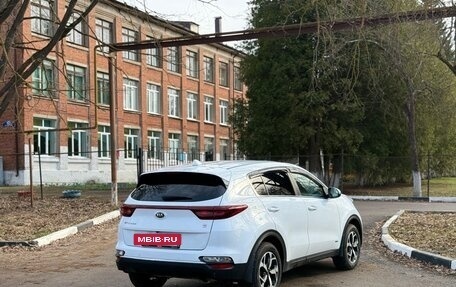KIA Sportage IV рестайлинг, 2020 год, 2 200 000 рублей, 5 фотография