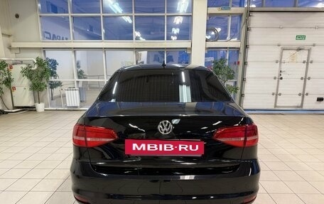 Volkswagen Jetta VI, 2015 год, 1 015 000 рублей, 4 фотография