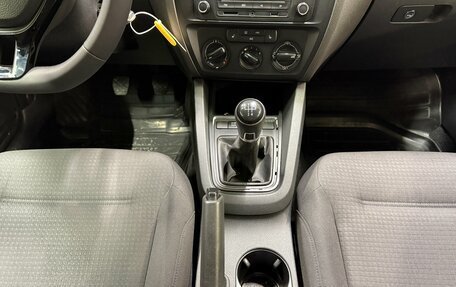 Volkswagen Jetta VI, 2015 год, 1 015 000 рублей, 13 фотография