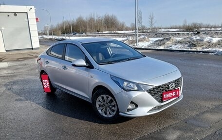 Hyundai Solaris II рестайлинг, 2021 год, 1 300 000 рублей, 1 фотография