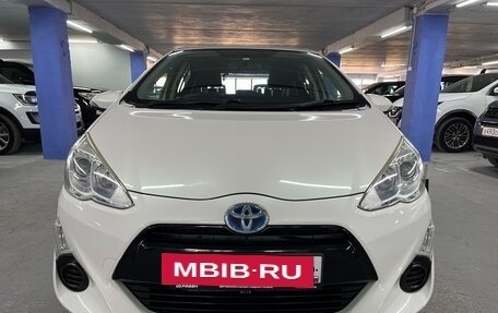 Toyota Aqua I, 2015 год, 999 999 рублей, 2 фотография