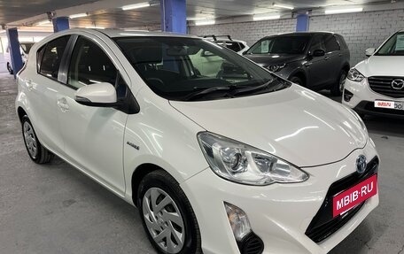 Toyota Aqua I, 2015 год, 999 999 рублей, 3 фотография