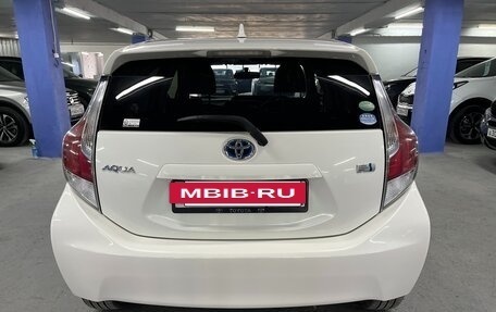 Toyota Aqua I, 2015 год, 999 999 рублей, 6 фотография