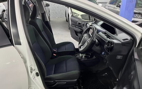 Toyota Aqua I, 2015 год, 999 999 рублей, 19 фотография