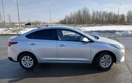 Hyundai Solaris II рестайлинг, 2021 год, 1 300 000 рублей, 2 фотография