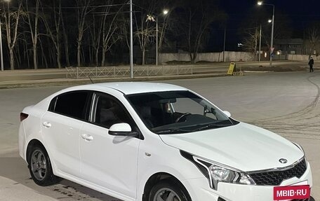 KIA Rio IV, 2021 год, 1 770 000 рублей, 3 фотография