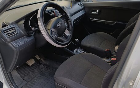 KIA Rio III рестайлинг, 2011 год, 980 000 рублей, 10 фотография