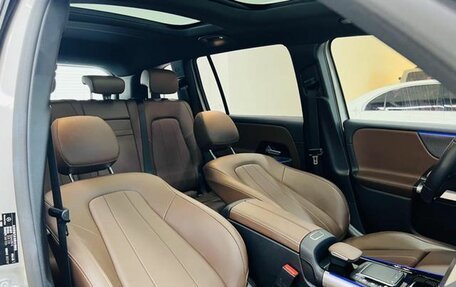 Mercedes-Benz GLB, 2022 год, 3 490 000 рублей, 11 фотография
