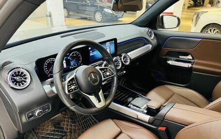 Mercedes-Benz GLB, 2022 год, 3 490 000 рублей, 16 фотография