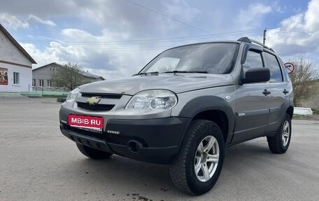 Chevrolet Niva I рестайлинг, 2012 год, 550 000 рублей, 1 фотография