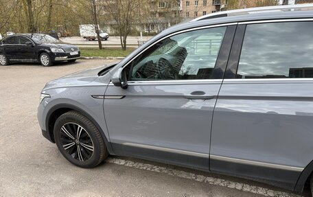 Volkswagen Tiguan II, 2021 год, 3 950 000 рублей, 4 фотография