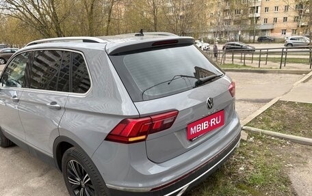 Volkswagen Tiguan II, 2021 год, 3 950 000 рублей, 5 фотография