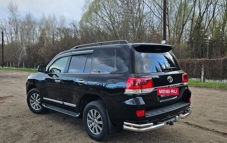 Toyota Land Cruiser 200, 2015 год, 5 700 000 рублей, 5 фотография