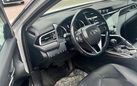 Toyota Camry, 2020 год, 2 500 000 рублей, 12 фотография