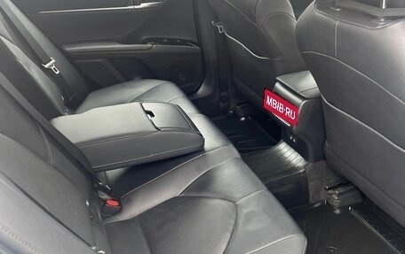 Toyota Camry, 2020 год, 2 500 000 рублей, 11 фотография