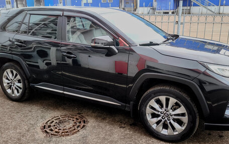 Toyota RAV4, 2021 год, 3 530 000 рублей, 5 фотография