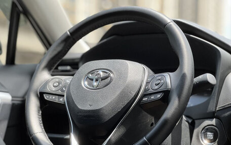Toyota RAV4, 2021 год, 3 530 000 рублей, 17 фотография