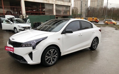 KIA Rio IV, 2021 год, 1 525 000 рублей, 2 фотография