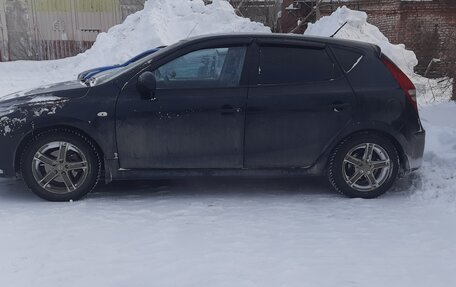 Hyundai i30 I, 2011 год, 690 000 рублей, 2 фотография