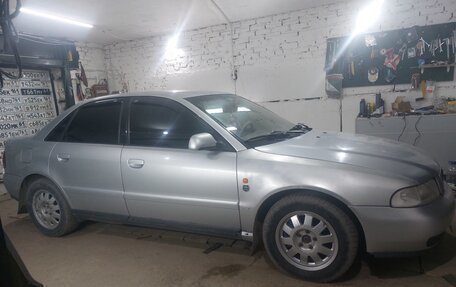 Audi A4, 1999 год, 295 000 рублей, 6 фотография