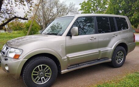 Mitsubishi Pajero III рестайлинг, 2004 год, 1 200 000 рублей, 2 фотография