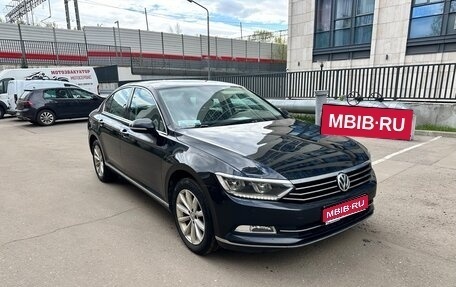 Volkswagen Passat B8 рестайлинг, 2017 год, 1 900 000 рублей, 1 фотография