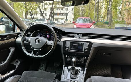 Volkswagen Passat B8 рестайлинг, 2017 год, 1 900 000 рублей, 6 фотография