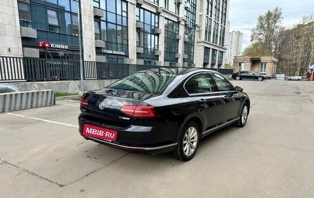 Volkswagen Passat B8 рестайлинг, 2017 год, 1 900 000 рублей, 3 фотография