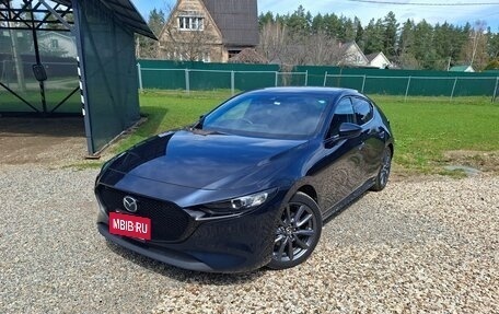 Mazda 3, 2019 год, 2 000 000 рублей, 3 фотография
